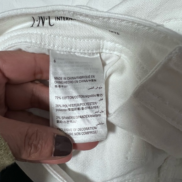 INC White regular fit Denim‎ Shorts 6 - Picture 4 of 11